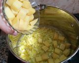 Foto langkah ke 3 dari resep Sup Krim Jagung.