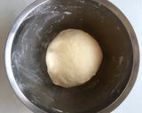 A picture of step 3 of Melonpan.
