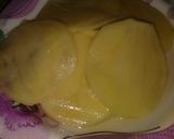 A picture of step 1 of Alu ke pakorey.