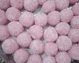 पेठा नारियल लड्डू (pedha nariyal barfi recipe in hindi) रेसिपी चरण 3 फोटो