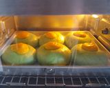 Foto langkah ke 7 dari resep Pumpkin Custard Bun.