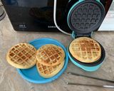 Hình bước làm 3 của món Waffle Yến Mạch