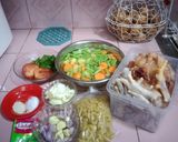 Foto langkah ke 1 dari resep Sup Ceker Daging Ayam Makaroni.