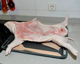 Foto del paso 3 de la receta: Cochinillo Segoviano al horno