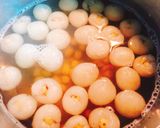 Hình bước làm 3 của món Chè nhãn lồng hạt sen