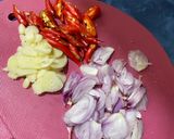 Foto langkah ke 2 dari resep Cah Kangkung ala Restauran.