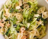 A picture of step 5 of Shrimp Caesar Salad.