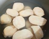 Foto langkah ke 1 dari resep Ubi goreng tepung crispy.