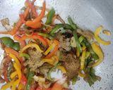 A picture of step 7 of Multigrain methi thepla roll with bell pepper & paneer stuffing.