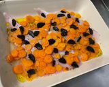 Une image de l'étape 8 de Ailes de raie aux jeunes carottes et ail noir.