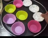 A picture of step 5 of Pizza muffins.