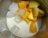 A picture of step 1 of Mango spinach smoothie.