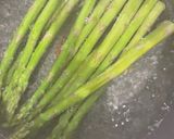 Foto del paso 1 de la receta: Rollos de espárragos y carne