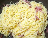 Foto del passaggio 5 della ricetta Carbonara sbagliata