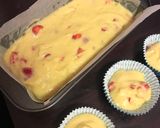 A picture of step 4 of Strawberry loaf cake.