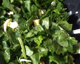 Foto del paso 1 de la receta: Ensalada de espinaca y queso