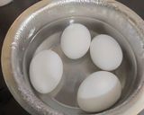 A picture of step 1 of Egg kofta.