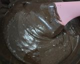 Foto langkah ke 4 dari resep Brownies Kukus Ketan Hitam.