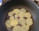 Foto langkah ke 2 dari resep Nasi Kuning Satset & Orek Teri Kentang ala Mbak Sari's Kitchen.