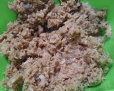 Foto del paso 2 de la receta: Pan con atún, hongos, cebolla y morrón