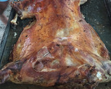 Foto del paso 6 de la receta: Cordero asado en caja china