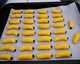 Foto langkah ke 5 dari resep Putri Salju Ulat Daun | Crunchy Kacang Mede.