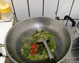 Foto langkah ke 3 dari resep Tumis Kangkung Sambal Embe.