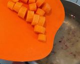 Foto langkah ke 1 dari resep Sayur Bayam Bening Jagung Manis & Wortel.