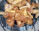 A picture of step 3 of Charcoal grill chicken wings.