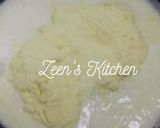 A picture of step 2 of Instant Milk Powder Mawa.