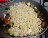 Foto del paso 1 de la receta: Fideuá con verduras y queso fresco