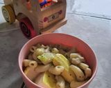 Foto langkah ke 3 dari resep Sup Makaroni Tahu.
