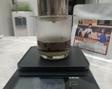 Foto langkah ke 3 dari resep Vietnam Drip Coffee.