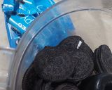 A picture of step 2 of Oreo dessert.