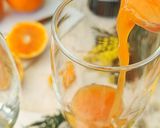 Foto del passaggio 2 della ricetta Cocktail mimosa
