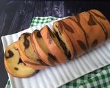 Foto langkah ke 8 dari resep Blueberry Swiss Roll.