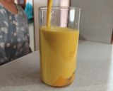 A picture of step 5 of Mango Milkshake.