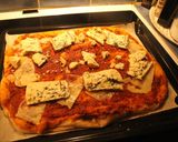 Foto del paso 5 de la receta: Pizza Zawinul, 3 quesos tres