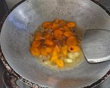 Foto langkah ke 4 dari resep Tumis Wortel Kembang Kol.