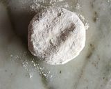 A picture of step 3 of Amarnath flour with cabbage paratha.