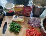 A picture of step 2 of Butter Chicken masala.