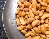 A picture of step 1 of Awadhi Malai Rajma Gobi Galouti Curry.