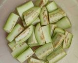Foto langkah ke 1 dari resep Terong Kuah Santan Pedas ala Mak Sah.