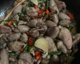 Foto langkah ke 4 dari resep Oseng jantung ayam.