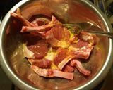 Foto del passaggio 2 della ricetta Costolette di Agnello fritte