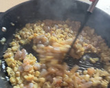Foto del paso 3 de la receta: Lasaña de tintorera y langostinos