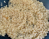 Foto del paso 1 de la receta: Tartar de salmón con arroz carnaroli y salsa teriyaki