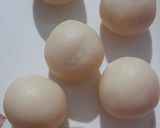 A picture of step 7 of Suji Rasgulle.