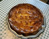 Une image de l'étape 14 de Galette façon franc comtoise à la pistache.