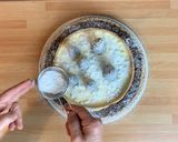 Foto del passaggio 21 della ricetta Crostata di Natale con Panna Cotta, Crema di Mele e Cioccolato